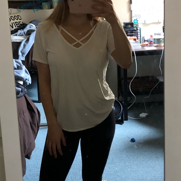 Tops - FRONT CROSS T-SHIRT